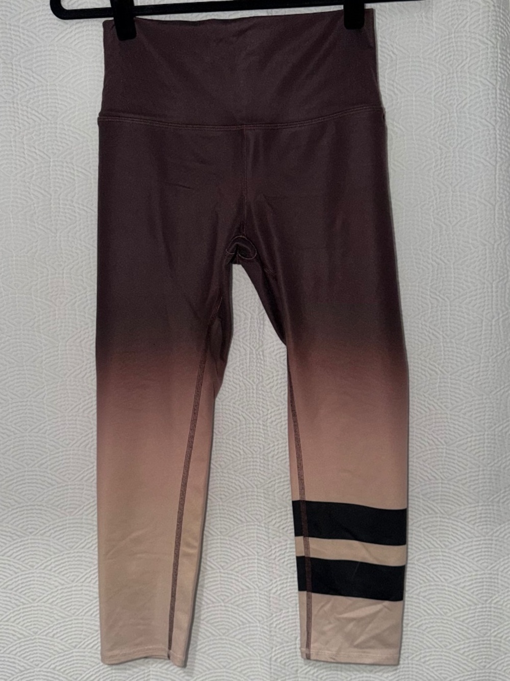 ALO Yoga Ombre Cropped Legging with Stripes S